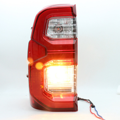 Lampada posteriore 2016 Hilux Stop Reverse Lamp Toyota auto accessori LED Tail Light OEM Sì
