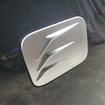 Altri accessori per auto Copertura del serbatoio del carburante in fibra di carbonio in cromo per Toyota Alphard 2024